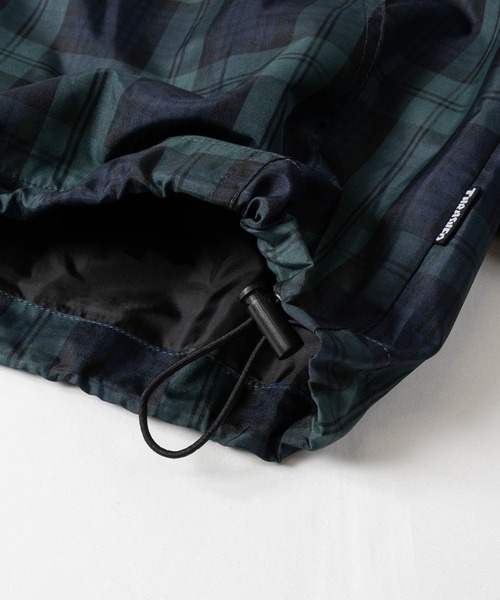 THRASHER(スラッシャー)の「【at】〔THRASHER/スラッシャー〕レトロチェック マウンテンパーカー ドローコード付き(ナイロンジャケット・メンズ・ブラック/ブルー/グリーン・MEDIUM/LARGE)」の11枚目の写真