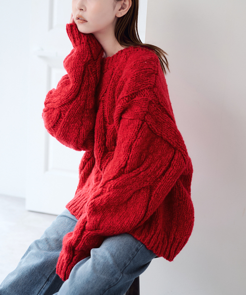 U by SPICK&SPAN(ユーバイスピックアンドスパン)の「ケーブルニット(ニット/セーター・レディース・ベージュ/White/レッド・FREE)」の3枚目の写真