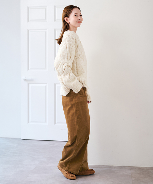U by SPICK&SPAN(ユーバイスピックアンドスパン)の「ケーブルニット(ニット/セーター・レディース・ベージュ/White/レッド・FREE)」の8枚目の写真
