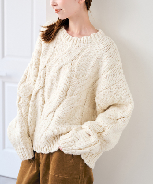 U by SPICK&SPAN(ユーバイスピックアンドスパン)の「ケーブルニット(ニット/セーター・レディース・ベージュ/White/レッド・FREE)」の14枚目の写真