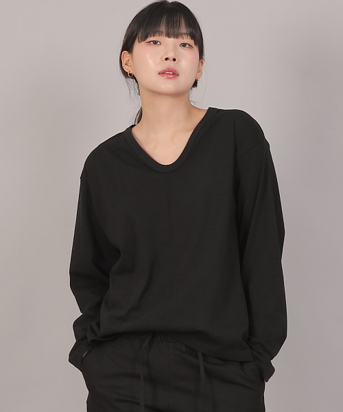 SAINTCREW(セントクルー)の「オーバーサイズソフトVネック長袖TシャツCVL-8A20ブラック(Tシャツ/カットソー・レディース・その他・FREE)」の1枚目の写真