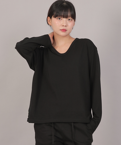 SAINTCREW(セントクルー)の「オーバーサイズソフトVネック長袖TシャツCVL-8A20ブラック(Tシャツ/カットソー・レディース・その他・FREE)」の2枚目の写真