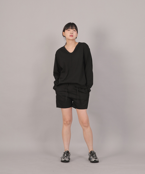 SAINTCREW(セントクルー)の「オーバーサイズソフトVネック長袖TシャツCVL-8A20ブラック(Tシャツ/カットソー・レディース・その他・FREE)」の4枚目の写真