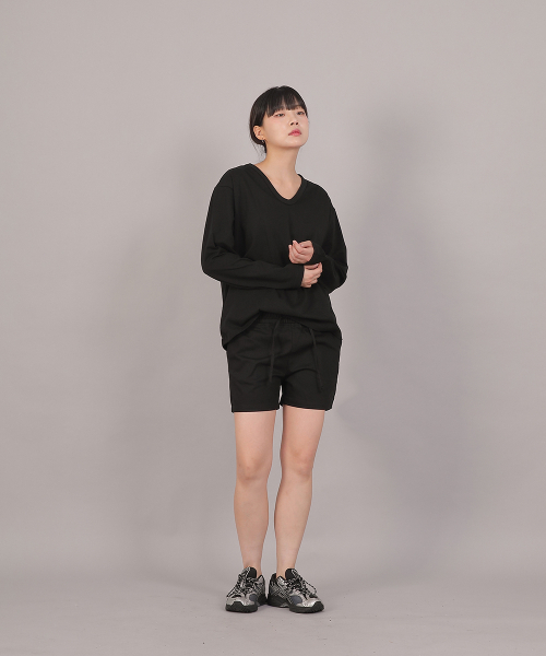 SAINTCREW(セントクルー)の「オーバーサイズソフトVネック長袖TシャツCVL-8A20ブラック(Tシャツ/カットソー・レディース・その他・FREE)」の7枚目の写真