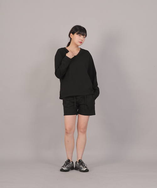 SAINTCREW(セントクルー)の「オーバーサイズソフトVネック長袖TシャツCVL-8A20ブラック(Tシャツ/カットソー・レディース・その他・FREE)」の13枚目の写真