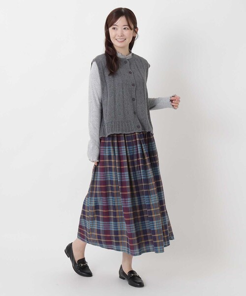 one'sterrace（ワンズテラス）の「綿タッチ クルーネック透かし柄編みベスト（ベスト・レディース・ベージュ系8/イエロー系8/グレー系その他7・02）」の16枚目の写真