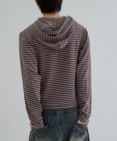 EPNK(イーピーエヌケー)の「Brushed Border Henley Hoodie / ブラッシュドボーダーヘンリーフーディ(パーカー・メンズ・ネイビー/ブラック/ボルドー/グレー・SMALL/LARGE/MEDIUM)」の7枚目の写真