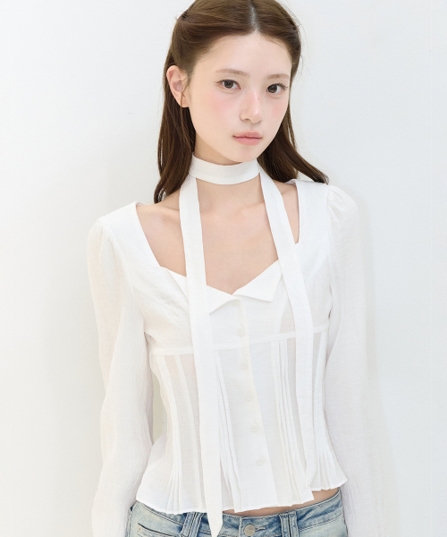 ILLIGO(イリゴ)の「ピンタックフレアブラウスホワイト(シャツ/ブラウス・レディース・その他・SMALL/MEDIUM)」の1枚目の写真