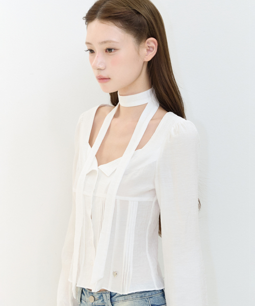 ILLIGO(イリゴ)の「ピンタックフレアブラウスホワイト(シャツ/ブラウス・レディース・その他・SMALL/MEDIUM)」の3枚目の写真