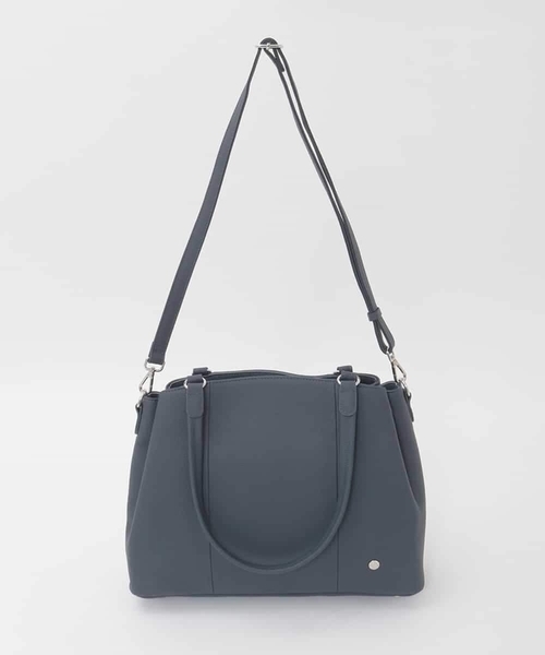 MK MICHEL KLEIN（エムケーミッシェルクラン）の「[2WAY/A4収納可]サークルメタルデザイン牛革トートバッグ（トートバッグ・レディース・ネイビー/ブラック・00）」の6枚目の写真