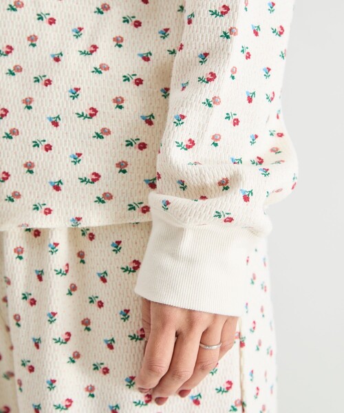 Freada(フリーダ)の「Freada/フリーダ 小花柄 サーマル プルオーバー(Tシャツ/カットソー・レディース・オフホワイト/ブラック・ONE SIZE)」の16枚目の写真