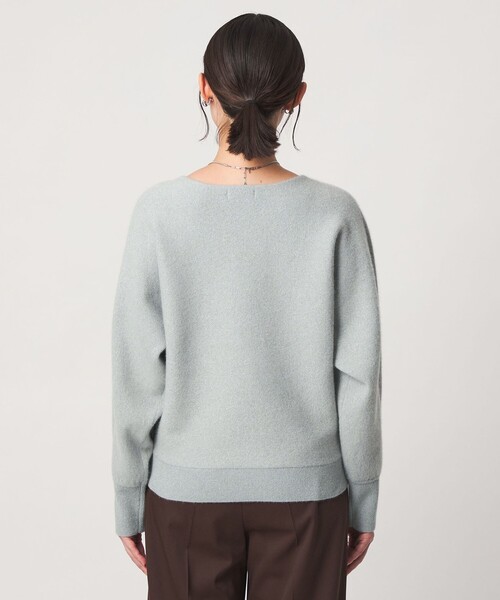 green label relaxing(グリーンレーベルリラクシング)の「FOXブレンド ラメ フォルム ドルマン ニット(ニット/セーター・レディース・ライトブルー/ネイビー/グレー/オフホワイト・FREE)」の18枚目の写真