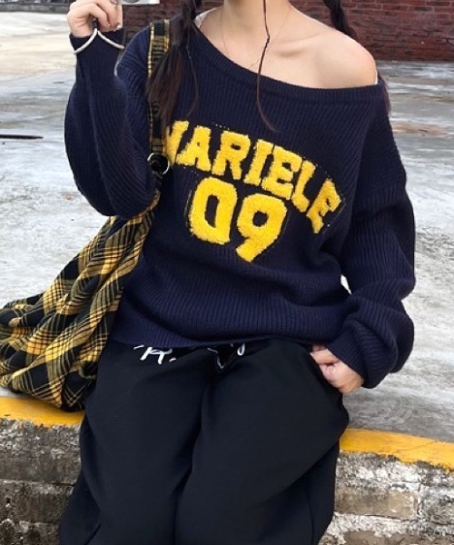 SHEENA(シーナ)の「オフショルダーロゴニットプルオーバー(ニット/セーター・レディース・グレー/ネイビー・M)」の22枚目の写真