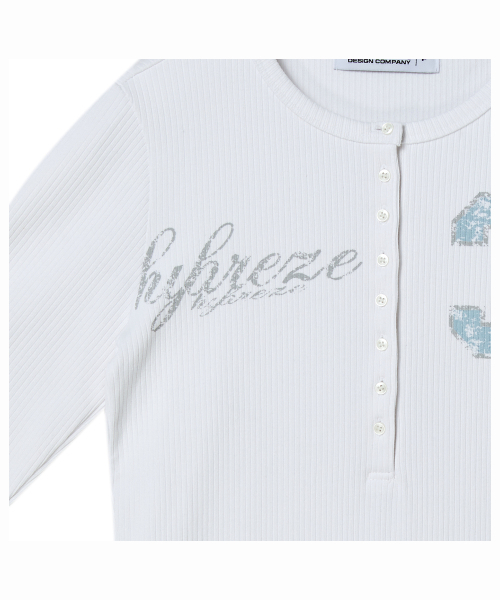 PRENDA（プレンダ）の「NUMBER 3 HENLEY LONG SLEEVE WHITE（Tシャツ/カットソー・レディース・その他・FREE）」の6枚目の写真