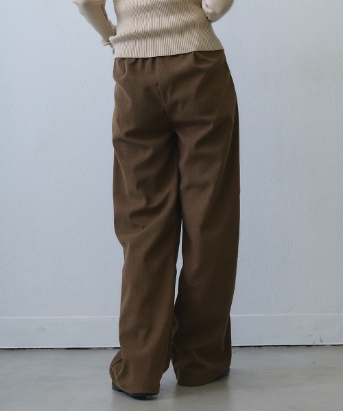 Clum（クルム）の「corduroy tuck wide pants / コーデュロイタックワイドパンツ（その他パンツ・レディース・ブラック/ベージュ/ブラウン・SMALL/MEDIUM/LARGE）」の15枚目の写真