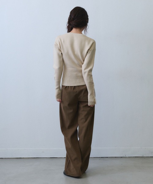 Clum（クルム）の「corduroy tuck wide pants / コーデュロイタックワイドパンツ（その他パンツ・レディース・ブラック/ベージュ/ブラウン・SMALL/MEDIUM/LARGE）」の20枚目の写真