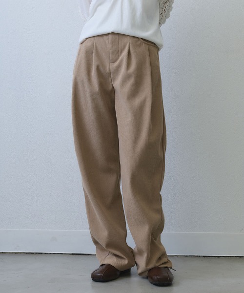 Clum（クルム）の「corduroy tuck wide pants / コーデュロイタックワイドパンツ（その他パンツ・レディース・ブラック/ベージュ/ブラウン・SMALL/MEDIUM/LARGE）」の21枚目の写真