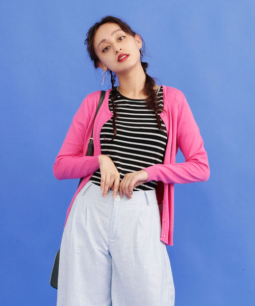 aimoha(アイモハ)の「クルーネックニットカーディガン(カーディガン/ボレロ・レディース・ホワイト×ネイビー/ネイビー/ブルー系その他/ピンク/ホワイト/パープル系その他/スカイブルー/グレー/ブルー/レッド/グレー×ホワイト/ベージュ/ブラック/イエロー・LARGE/XXX-LARGE/XXXX-LARGE/SMALL/XX-LARGE/MEDIUM/X-LARGE)」の13枚目の写真