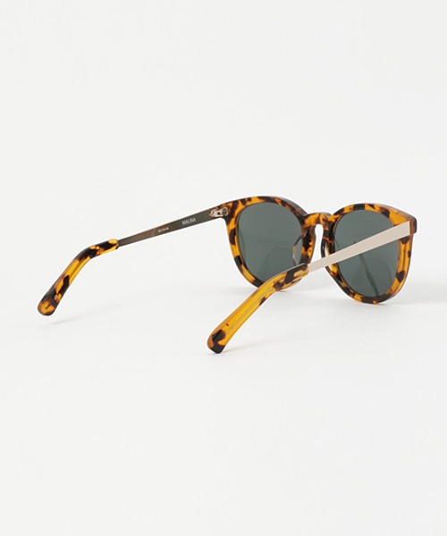 美品 JP THE WAVY着 THIS by INARI イナリ サングラス INARI（イナリ）の「THIS by INARI MALINA（サングラス）」 - WEAR