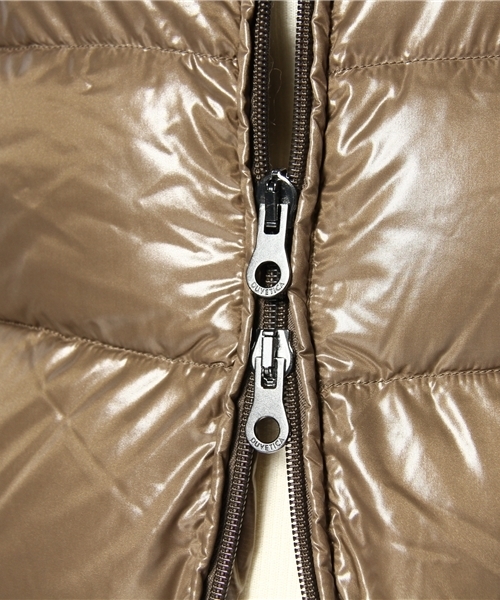 Ray BEAMS（レイビームス）の「DUVETICA / ADHARA（ダウン