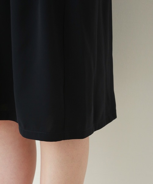 MARLENE JOBERT（マルレーヌ　ジョベル）の「袖フリルオケージョンワンピース（ドレス・レディース・グレー/ネイビー/ブラック・L/M）」の9枚目の写真