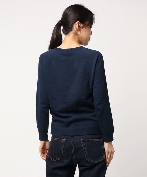 AIGLE(エーグル)の「Wコンフォートプルオーバーニット(ニット/セーター・レディース・ライトベージュ/ダークネイビー・36/38/40)」の4枚目の写真