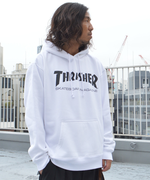 THRASHER（スラッシャー）の「THRASHER/スラッシャー MAG LOGO HOODIE　プルオーバーパーカー（パーカー・メンズ・ホワイト/ブラック/ネイビー/グリーン/ヘザーグレー/パープル/バーガンディー/ブラック系その他/レッド/グレー/ワインレッド/パープル系その他/オリーブ・M/L/XL/S）」の2枚目の写真