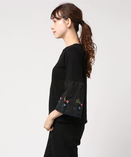 POU DOU DOU（プードゥドゥ）の「フラワー刺繍ベル袖トップス（Tシャツ/カットソー・レディース・ブラック/オフホワイト/ミント・3）」の14枚目の写真