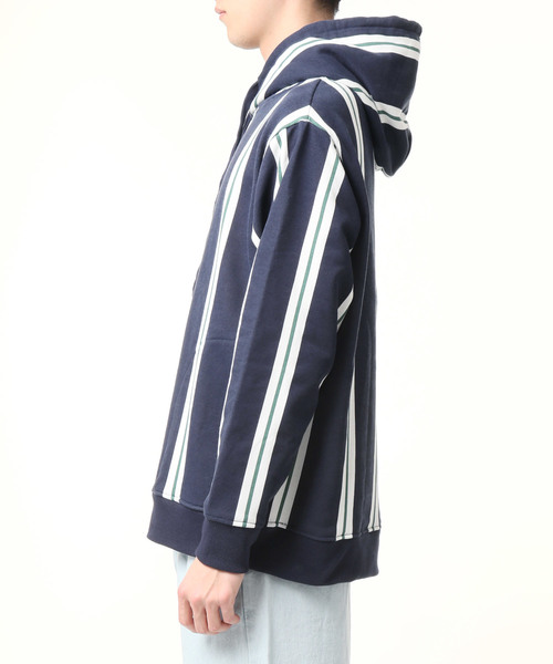 TopIsm(トップイズム)の「ドロップショルダーストライププリント裏毛スウェットパーカー(パーカー・メンズ・ブラック/ベージュ/ネイビー・L/LL/M)」の4枚目の写真