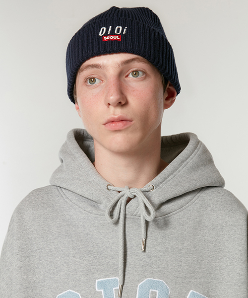 5252 by O!Oi(ゴーニーゴーニーバイオアイオアイ)の「【5252 】ロゴ ニット ビーニー(ニットキャップ/ビーニー)」|ブラック