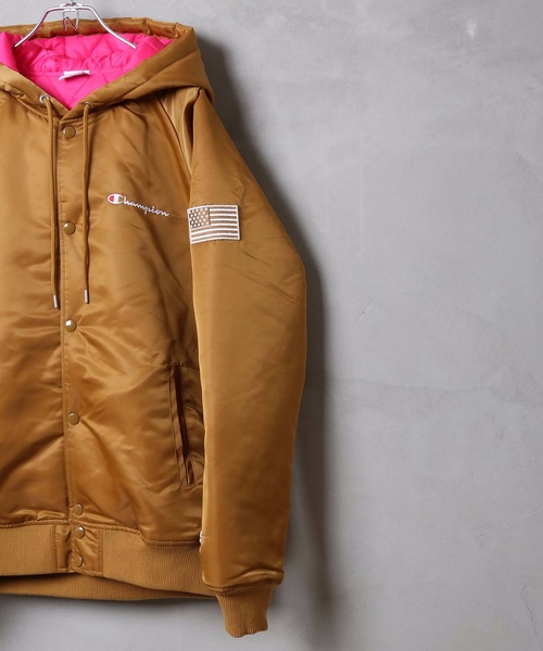 Champion（チャンピオン）の「【CHAMPION/チャンピオン】フーデッドブルゾン　Ｃ３－Ｑ６０５　保温性　『Thermo Lite』　フード中綿ジャケット　星条旗（ブルゾン・メンズ・ブラック/ベージュ/パープル・MEDIUM/LARGE/X-LARGE）」の3枚目の写真