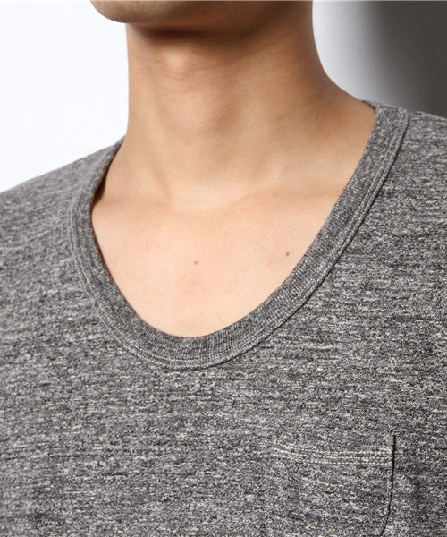 SHIPS（シップス）の「ENTRY SG: 『ROSARIO』 Uネック ポケットTシャツ（Tシャツ/カットソー・メンズ・オフホワイト/チャコールグレー/ダークグレー/ピンクゴールド/ライトブルー/ブラック/ピンク・MEDIUM/SMALL/LARGE/X-LARGE）」の10枚目の写真