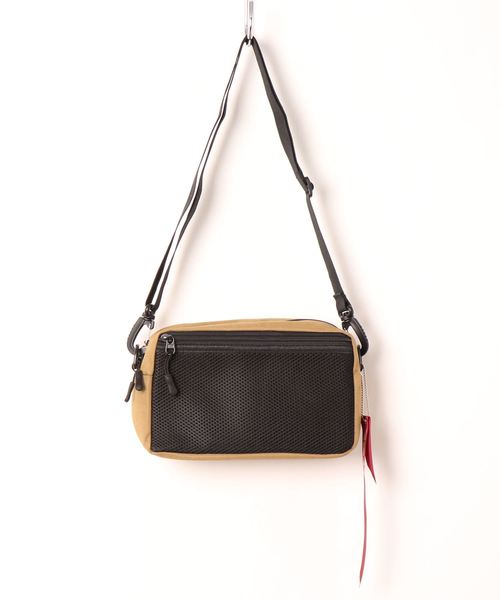 n'ee-ne（ネーネ）の「スクエアショルダーバック（ショルダーバッグ・レディース・ブラック/ネイビー/キャメル・FREE）」の18枚目の写真