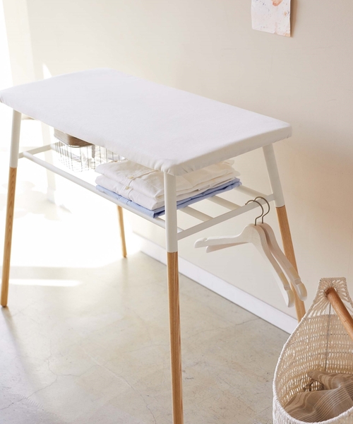 journal standard Furniture （ジャーナルスタンダードファニチャー）の「TOSCA IRONING TABLE（家具・レディース・ホワイト・FREE）」の2枚目の写真