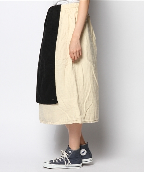 BEAMS BOY（ビームスボーイ）の「Napron / Harvest Apron Skirt（スカート・レディース・ブラック/ベージュ・ONE SIZE）」の3枚目の写真