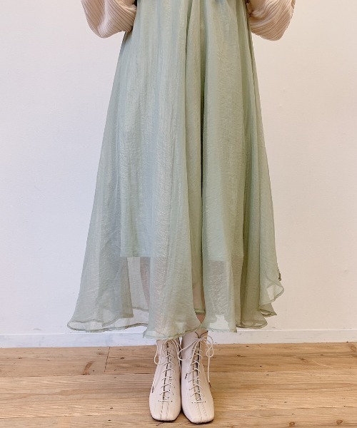 VANNIE U(ヴァニーユー)の「レースアップスクエアブーツ(ブーツ・レディース・ブラック/ナチュラル・SMALL/LARGE/MEDIUM)」の3枚目の写真