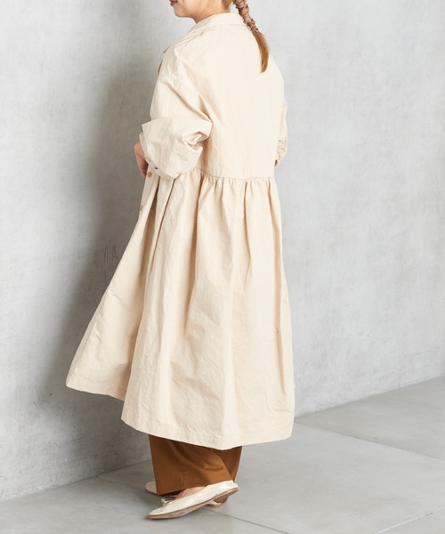 PUAL CE CIN（ピュアルセシン）の「【Ｄｕ　ｎｏｉｒ】ダブルギャザーコート（ワンピース・レディース・チャコールグレー/ベージュ・FREE）」の9枚目の写真