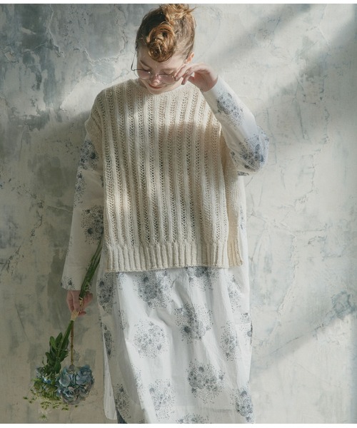 PUAL CE CIN(ピュアルセシン)の「線描き花束プリントワンピース(ワンピース・レディース・チャコール/ホワイト/グレイッシュベージュ・FREE)」の7枚目の写真