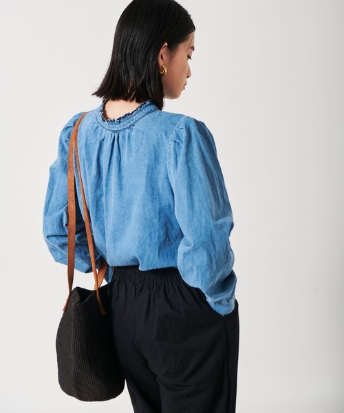 toucher du brise（トゥシェドブリーズ）の「２ＷＡＹ　デニムブラウス（シャツ/ブラウス・レディース・ネイビー/ブルー・M）」の9枚目の写真
