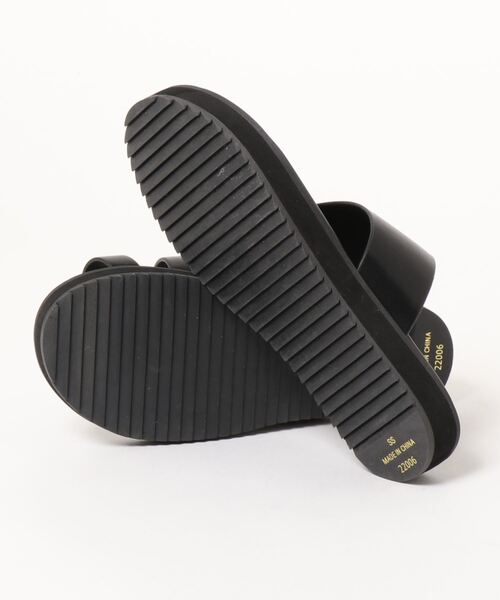 menue(メヌエ)の「ラウンドトゥフラット親指トングサンダル(サンダル・レディース・アイボリー/ゼブラ/ブラック・3L/S/LL/M/XS/L)」の10枚目の写真