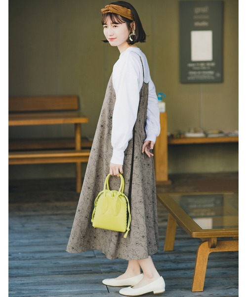 総柄だけど大人っぽい シンプルトップスに合わせて華やぐ オリジナルプリントの花柄キャミワンピース ワンピース Haco ハコ のファッション ワンピース セール