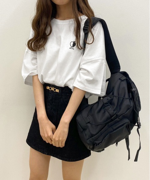 apres jour(アプレジュール)の「アソートスリット入りビッグT【ZOZOTOWN限定アイテム】(Tシャツ/カットソー・レディース・ブラック系その他/オフホワイト/サックスブルー/ホワイト系その他2/ラベンダー/ライトピンク/ホワイト系その他/ブラック/アイボリー/ミント・X-LARGE/フリー)」の12枚目の写真