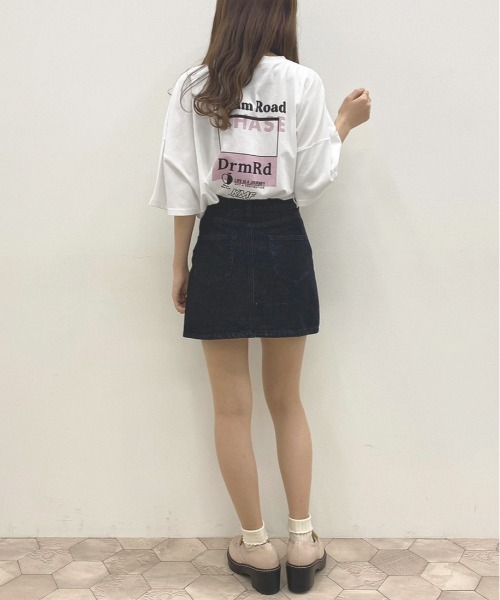 apres jour(アプレジュール)の「アソートスリット入りビッグT【ZOZOTOWN限定アイテム】(Tシャツ/カットソー・レディース・ブラック系その他/オフホワイト/サックスブルー/ホワイト系その他2/ラベンダー/ライトピンク/ホワイト系その他/ブラック/アイボリー/ミント・X-LARGE/フリー)」の17枚目の写真