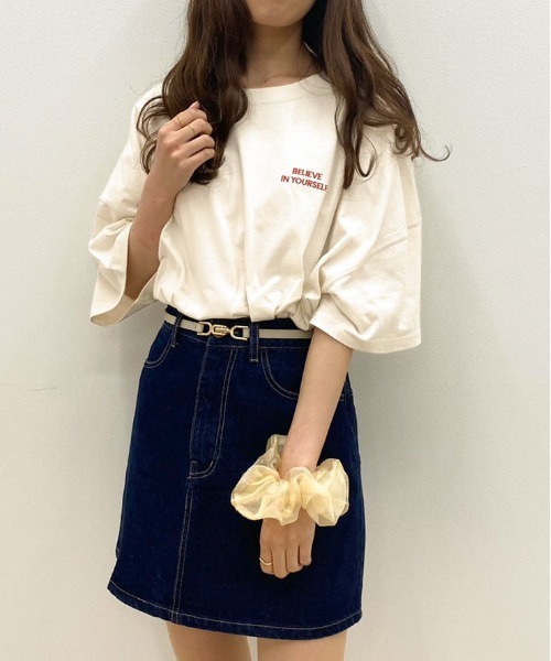 apres jour(アプレジュール)の「アソートスリット入りビッグT【ZOZOTOWN限定アイテム】(Tシャツ/カットソー・レディース・ブラック系その他/オフホワイト/サックスブルー/ホワイト系その他2/ラベンダー/ライトピンク/ホワイト系その他/ブラック/アイボリー/ミント・X-LARGE/フリー)」の19枚目の写真