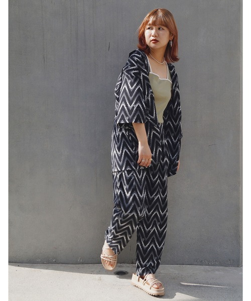 179/WG(イチナナキュウダブルジー)の「ジグザグ柄開襟シャツ(シャツ/ブラウス・レディース・オフホワイト/ブラック/ベージュ・MEDIUM)」の17枚目の写真