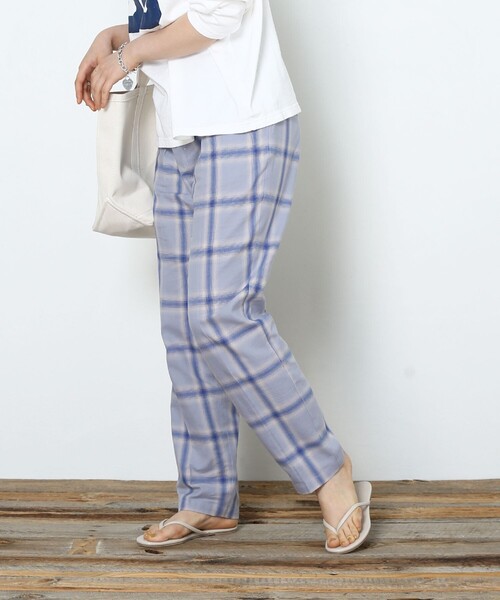 FREAK'S STORE(フリークスストア)の「▽【WEB限定】チェックテーパードパンツ(スラックス・レディース・ブラック/ブラウン/ピンク/ブルー/ネイビー・SMALL/MEDIUM)」の1枚目の写真