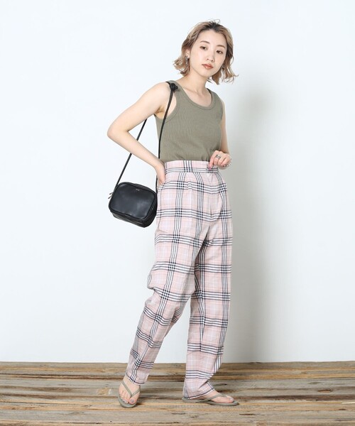 FREAK'S STORE(フリークスストア)の「▽【WEB限定】チェックテーパードパンツ(スラックス・レディース・ブラック/ブラウン/ピンク/ブルー/ネイビー・SMALL/MEDIUM)」の14枚目の写真