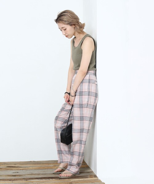 FREAK'S STORE(フリークスストア)の「▽【WEB限定】チェックテーパードパンツ(スラックス・レディース・ブラック/ブラウン/ピンク/ブルー/ネイビー・SMALL/MEDIUM)」の17枚目の写真