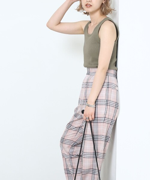 FREAK'S STORE(フリークスストア)の「▽【WEB限定】チェックテーパードパンツ(スラックス・レディース・ブラック/ブラウン/ピンク/ブルー/ネイビー・SMALL/MEDIUM)」の18枚目の写真