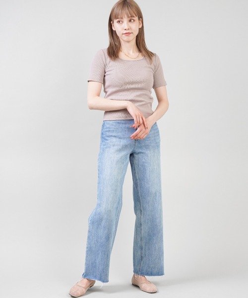 SPINNS（スピンズ）の「【11色展開】スクエアデザインリブカットソー（Tシャツ/カットソー・レディース・ラベンダー/テラコッタ/グレイッシュベージュ/ホワイト/ブラック/ブルー/ピンク/イエロー/ミント/モカ/ホワイト×ブラック/オレンジ/ダークブルー/レッド系その他・ONESIZE）」の19枚目の写真